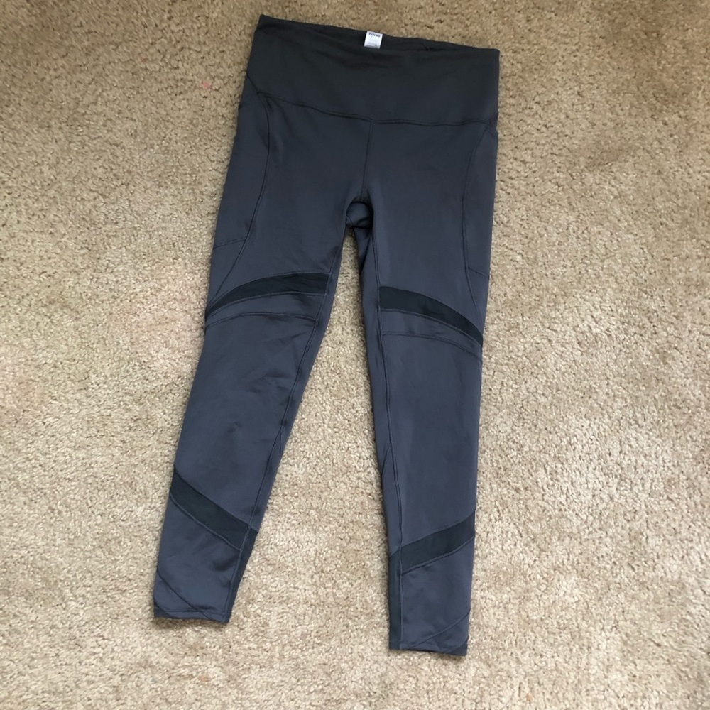 Ivivvia Leggings by Lululemon
